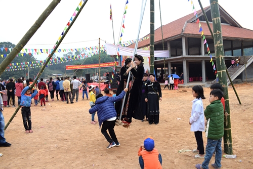 Tien Yen leads in building communal cultural house
