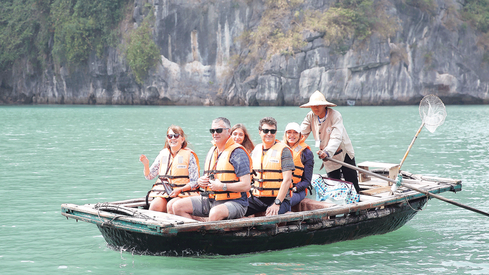 Quang Ninh reopens tourist sites and relics