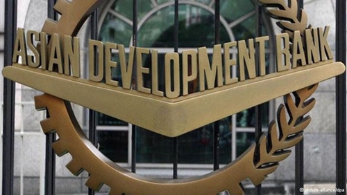 ADB revises Developing Asia growth outlook down slightly to 7 0 in 2021 and 5 3 in 2022