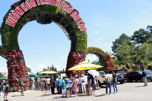 Da Lat expected to welcome 180,000 visitors for upcoming holiday