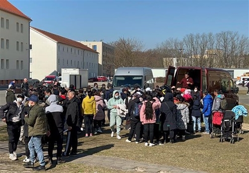 L ambassade du Vietnam en Allemagne aux côtés des Vietnamiens évacués d Ukraine