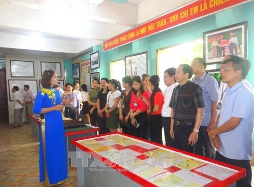 “黄沙与长沙归属越南——历史证据和法律依据”地图资料展在北江省举行