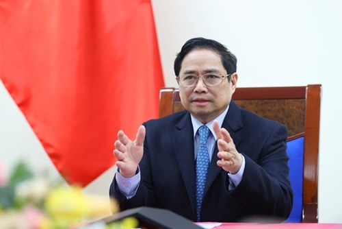 越南政府总理范明正与中国国务院总理李克强通电话