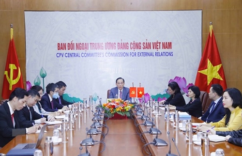 越共中央对外部部长黎怀忠与中共中央对外联络部部长宋涛举行视频会晤