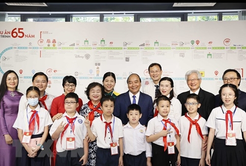 国家主席阮春福出席金童出版社成立65周年纪念会