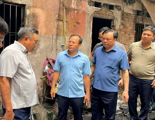 Lãnh đạo Trung ương và thành phố Hà Nội đến hiện trường, chỉ đạo hỗ trợ nạn nhân vụ cháy nhà trọ tại phố Trung Kính, Cầu Giấy