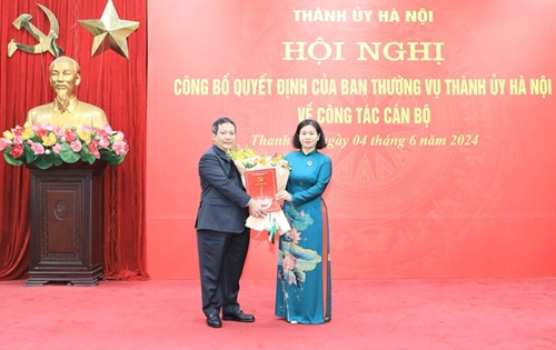 Đồng chí Nguyễn Tiến Cường giữ chức vụ Bí thư Huyện ủy Thanh Trì