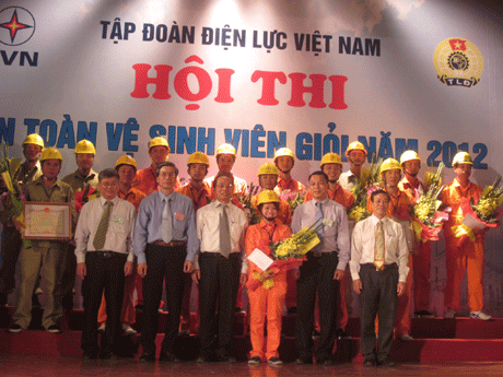 Tập đoàn Điện lực Việt Nam tổ chức Hội thi An toàn vệ sinh giỏi 2012