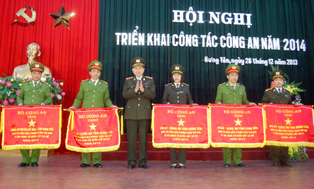 Cong An Tá»‰nh HÆ°ng Yen Triá»ƒn Khai Cong Tac Cong An NÄƒm 2014