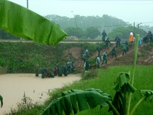 Yên Thế Diễn tập phòng chống lụt bão cụm xã năm 2013