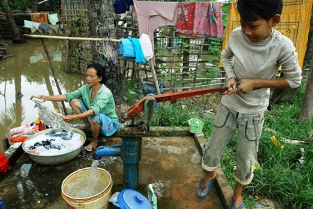 Nâng cao trình độ cho tình nguyện viên tham gia dự án về nước sạch