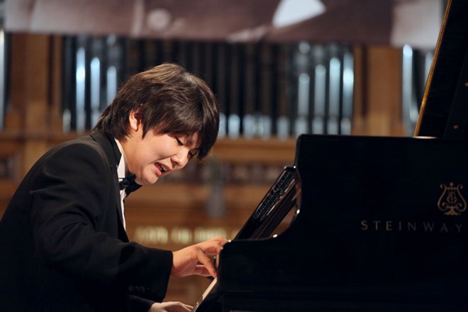 Seong-Jin Cho Wins International Chopin Piano Competition
