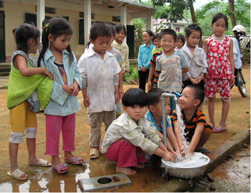 Tình trạng thiếu nước sạch ảnh hưởng tới hàng triệu người Việt Nam