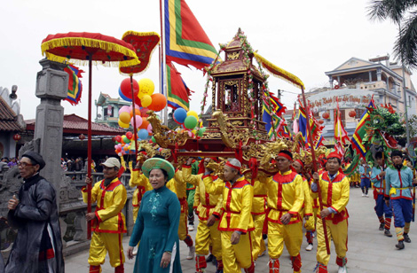 Lưu giữ những nét văn hóa độc đáo của lễ hội Phủ Dầy-Nam Định