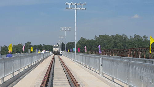 Chuyển tuyến sang khai thác trên tuyến mới và cầu đường sắt Sông Bồ mới