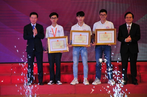 Trao giải Cuộc thi “Tuổi trẻ học tập và làm theo tư tưởng, đạo đức, phong cách Hồ Chí Minh” năm 2019