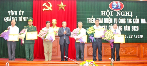 Năm 2019, Quảng Bình kiểm tra 525 tổ chức đảng, 1 686 đảng viên