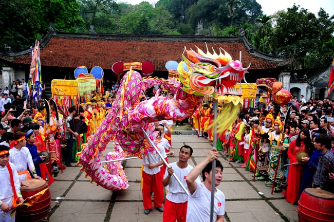 Tuyển chọn ảnh múa rồng đẹp nhất Việt Nam để trang trí sân khấu và lễ hội