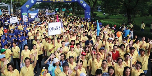 TP Hồ Chí Minh 15 000 người tham gia đi bộ từ thiện hỗ trợ người nghèo