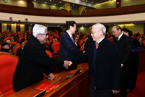 Bộ Chính trị tổ chức gặp mặt các đồng chí nguyên lãnh đạo cấp cao của Đảng, Nhà nước