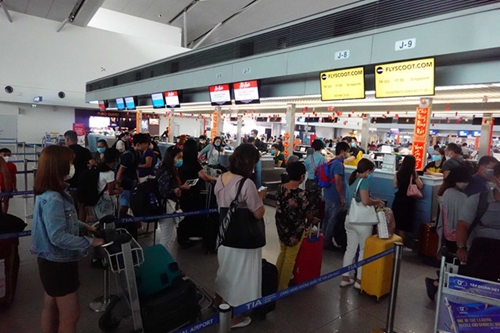 Kiểm soát chặt hành khách quá cảnh Trung Quốc nhập cảnh vào TP Hồ Chí Minh