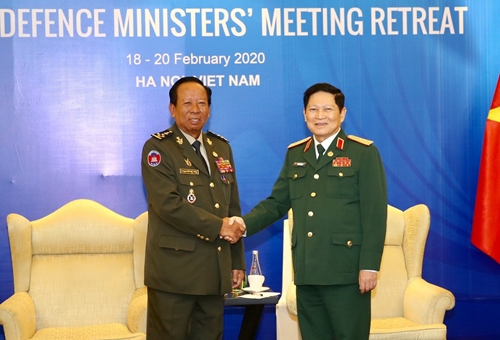 Hợp tác quốc phòng là trụ cột trong quan hệ Việt Nam - Campuchia