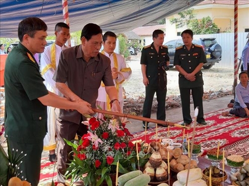 Xây dựng Đài Hữu nghị Việt Nam - Campuchia ở tỉnh Kampong Speu