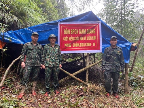 Tạm dừng các hoạt động qua lại biên giới Việt Nam – Campuchia và Việt Nam – Lào