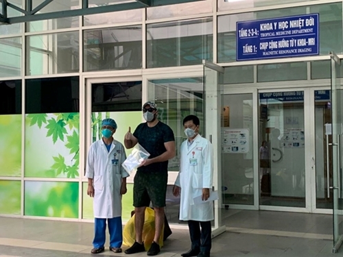 Việt Nam đã có 90 bệnh nhân mắc COVID-19 được công bố khỏi bệnh