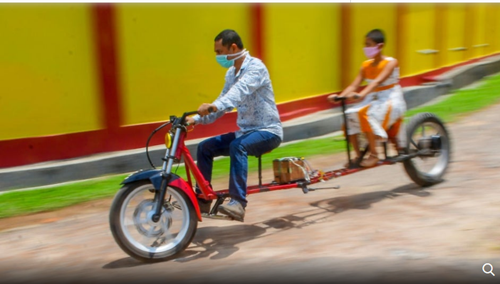 Ấn Độ Chiếc xe máy “giãn cách xã hội” mùa COVID-19