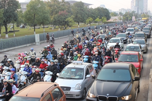 4 ngày nghỉ lễ  Hơn 60 tai nạn giao thông đường bộ liên quan đến xe mô tô, xe máy