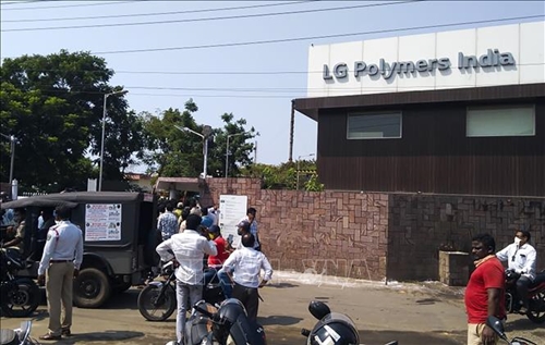 Ấn Độ Khí độc tại nhà máy LG Polymers tiếp tục rò rỉ