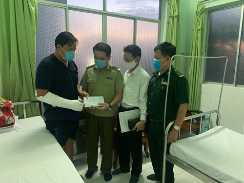 Điều tra, làm rõ đối tượng cầm đầu tấn công người thi hành công vụ tại Kiên Giang