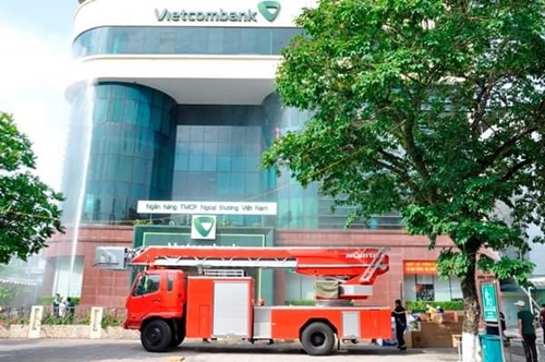 Vietcombank Móng Cái diễn tập phòng cháy chữa cháy năm 2020