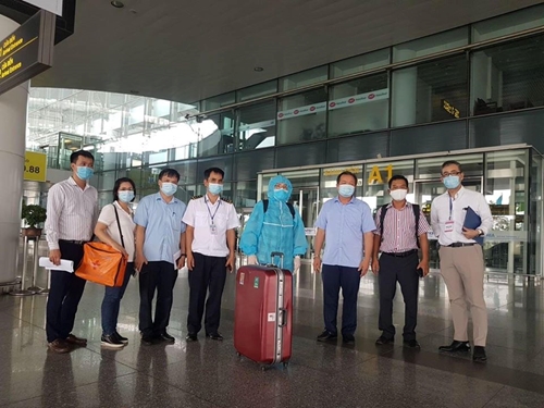 Chuyên gia Nhật Bản đã đến Việt Nam để kiểm dịch vải thiều xuất khẩu