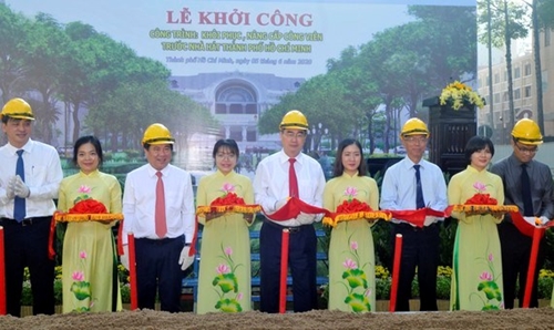 Khởi công công trình khôi phục, nâng cấp công viên trước Nhà hát TP Hồ Chí Minh
