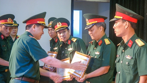 Phát động đợt thi đua chào mừng Đại hội Đảng bộ Quân sự tỉnh Quảng Trị nhiệm kỳ 2020 - 2025