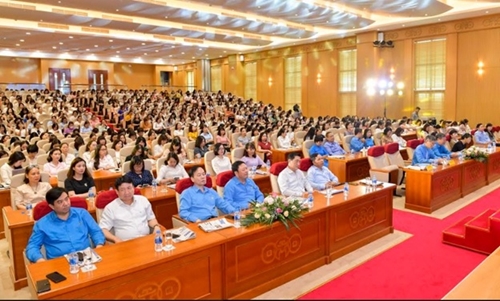 Công đoàn Ngân hàng Việt Nam Tuyên truyền chính sách pháp luật cho lao động nữ