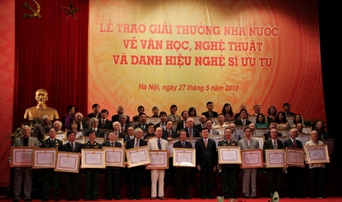 Bình Dương Xét tặng Giải thưởng Hồ Chí Minh về văn học, nghệ thuật