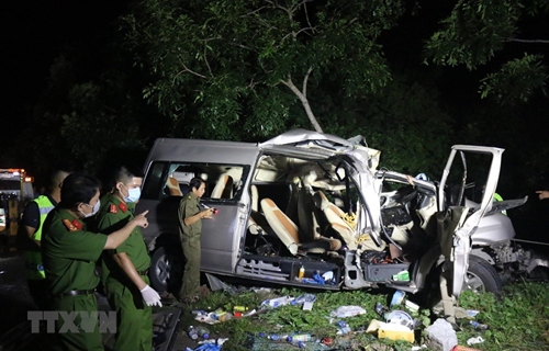 Khẩn trương điều tra vụ tai nạn làm 8 người chết tại Bình Thuận