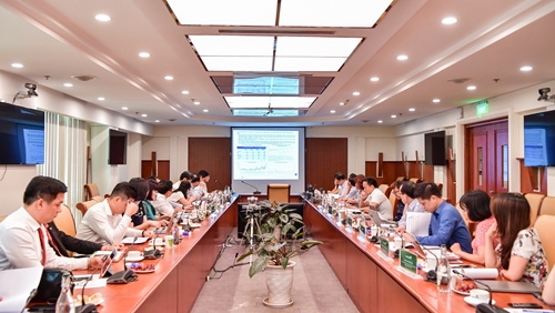 Vietcombank tổ chức tọa đàm khoa học “Kinh tế thế giới và Việt Nam quý 2 2020”