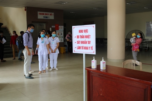 Kiểm tra công tác phòng chống dịch tại tỉnh Bình Định