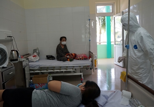 Bệnh nhân thứ 16 tử vong vì viêm phổi nặng do COVID-19