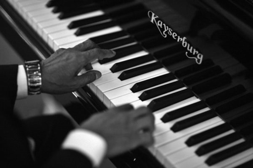 Kayserburg Piano – đại diện cho xu hướng hợp tác sản xuất đỉnh cao