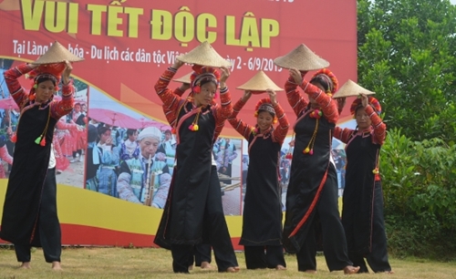 Vui Tết độc lập tại Làng Văn hóa - Du lịch các dân tộc Việt Nam