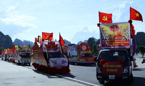 Hội thi xe tuyên truyền cổ động chào mừng Đại hội Đảng bộ tỉnh Quảng Ninh