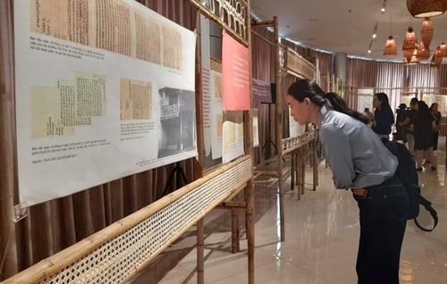 Trưng bày hơn 130 tư liệu về làng nghề, phố nghề Thăng Long - Hà Nội