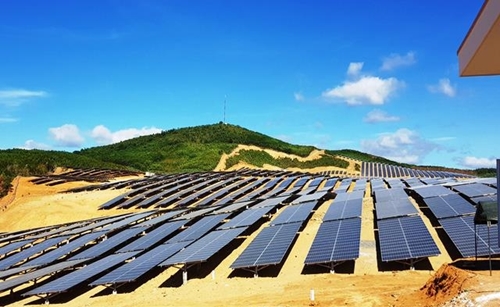 ADB hỗ trợ xây dựng và vận hành nhà máy điện mặt trời tại Phú Yên