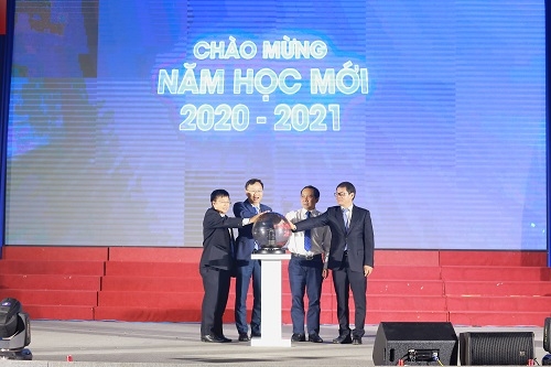 Trường ĐH Bách khoa TP Hồ Chí Minh tổ chức lễ khai giảng năm học mới