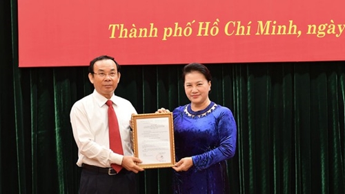 Giới thiệu đồng chí Nguyễn Văn Nên để bầu làm Bí thư Thành ủy TP Hồ Chí Minh